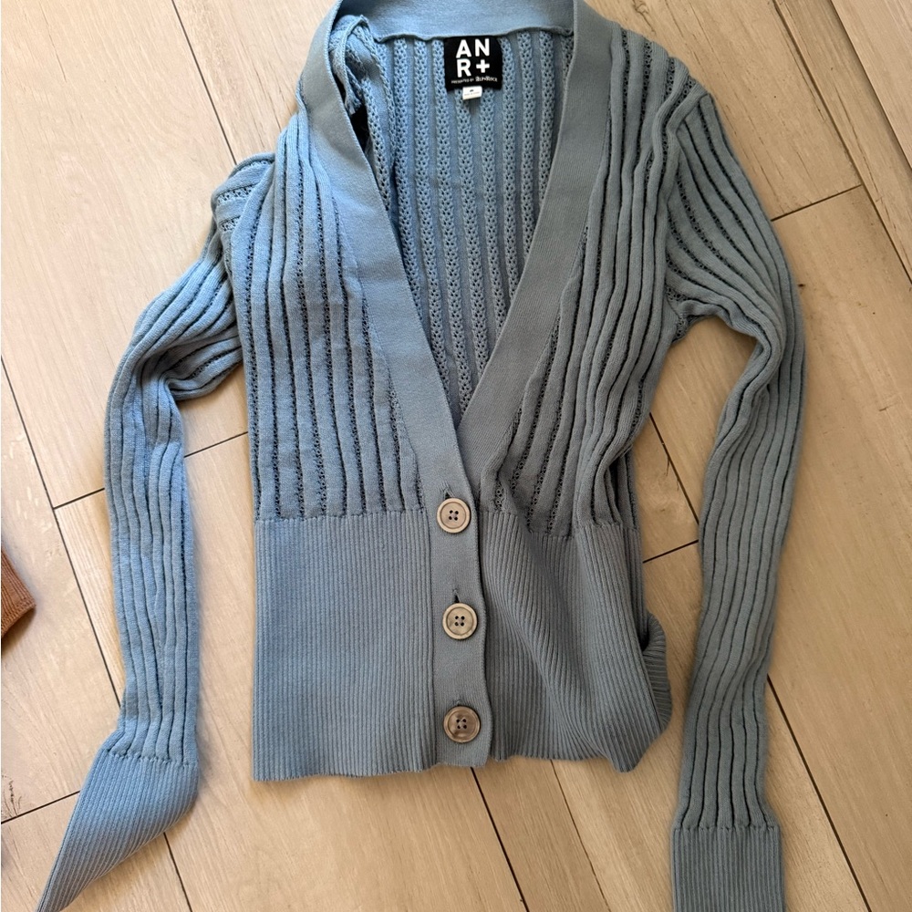 Women's Gray Ribbed Sweater
